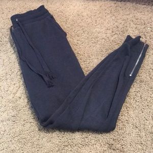 Grey American eagle sweatpants